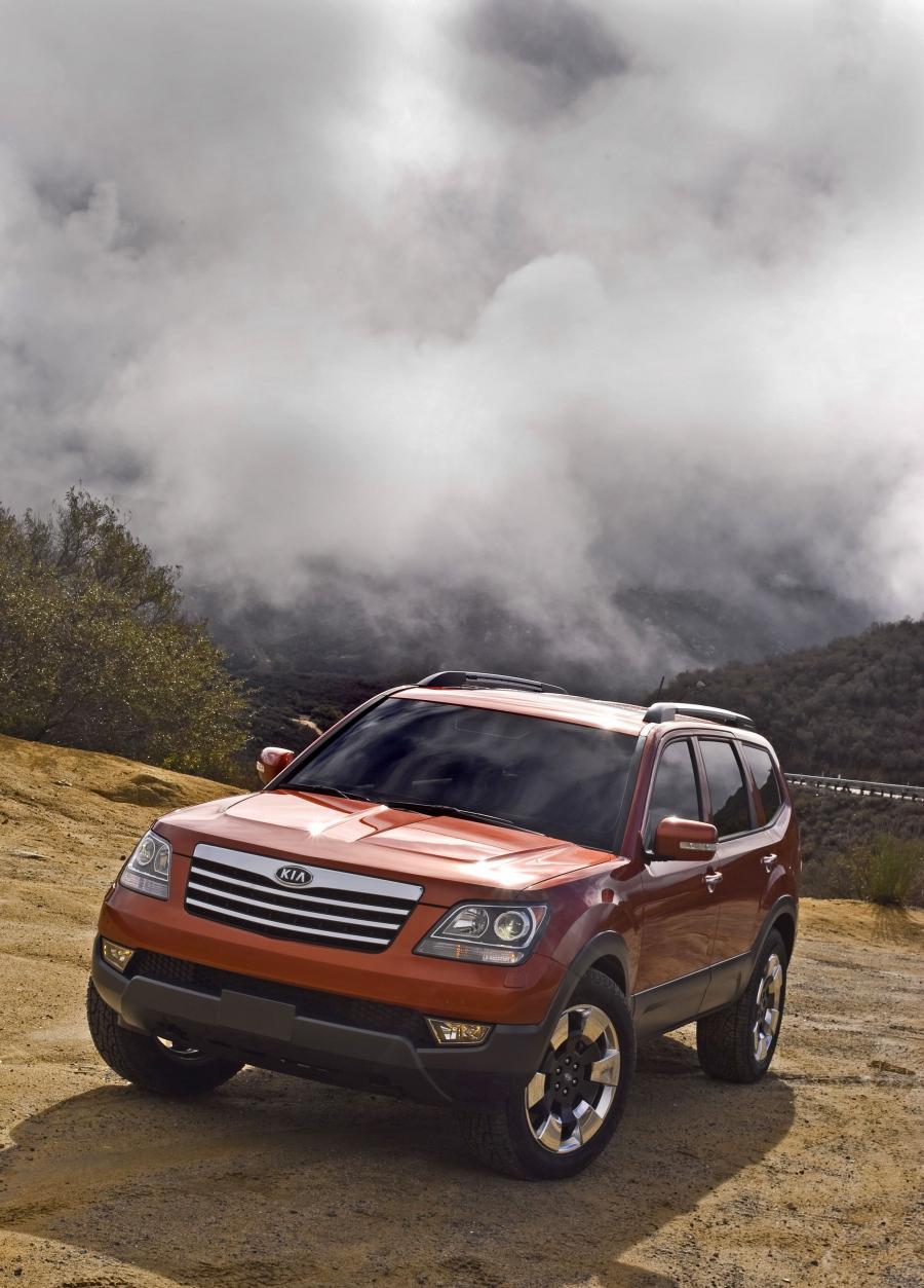  Kia Borrego 2009 года  (фото 339 из 345)